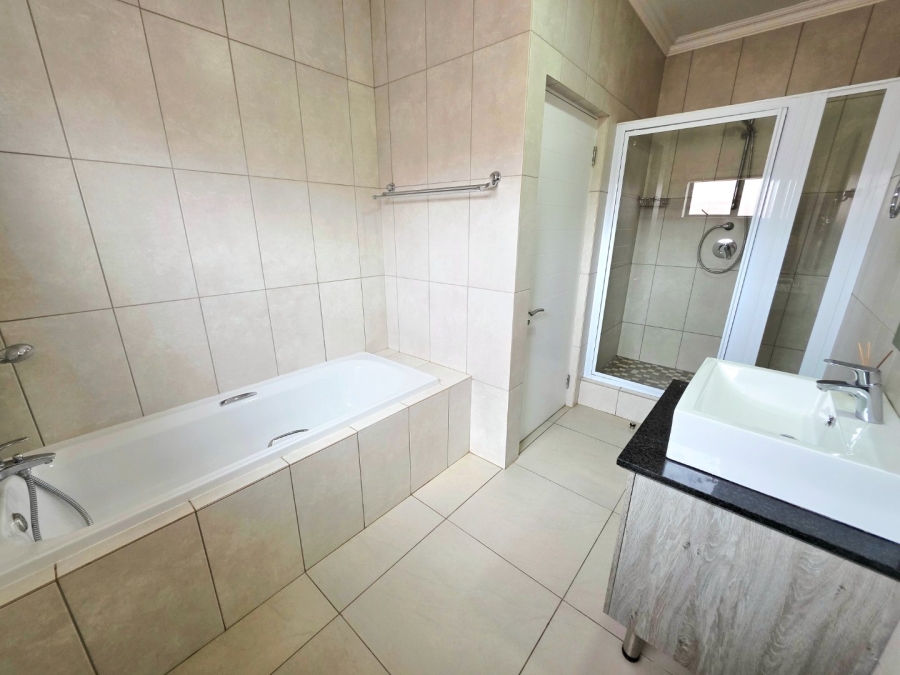 3 Bedroom Property for Sale in Wild Olive Estate Free State